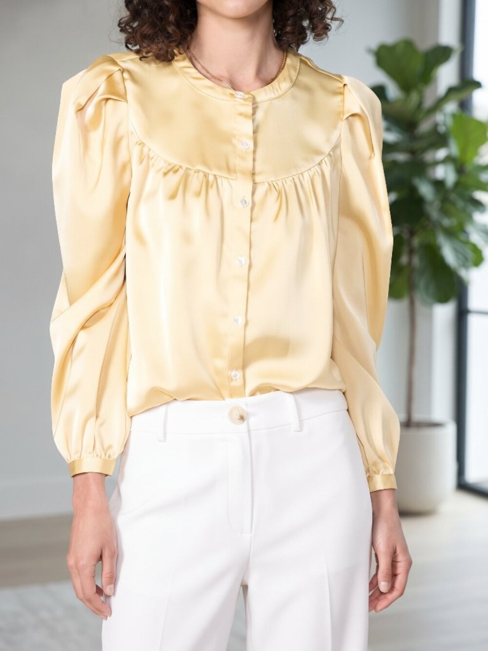 Greylin Butter Yellow Satin Long Sleeve Button Blouse – Size S